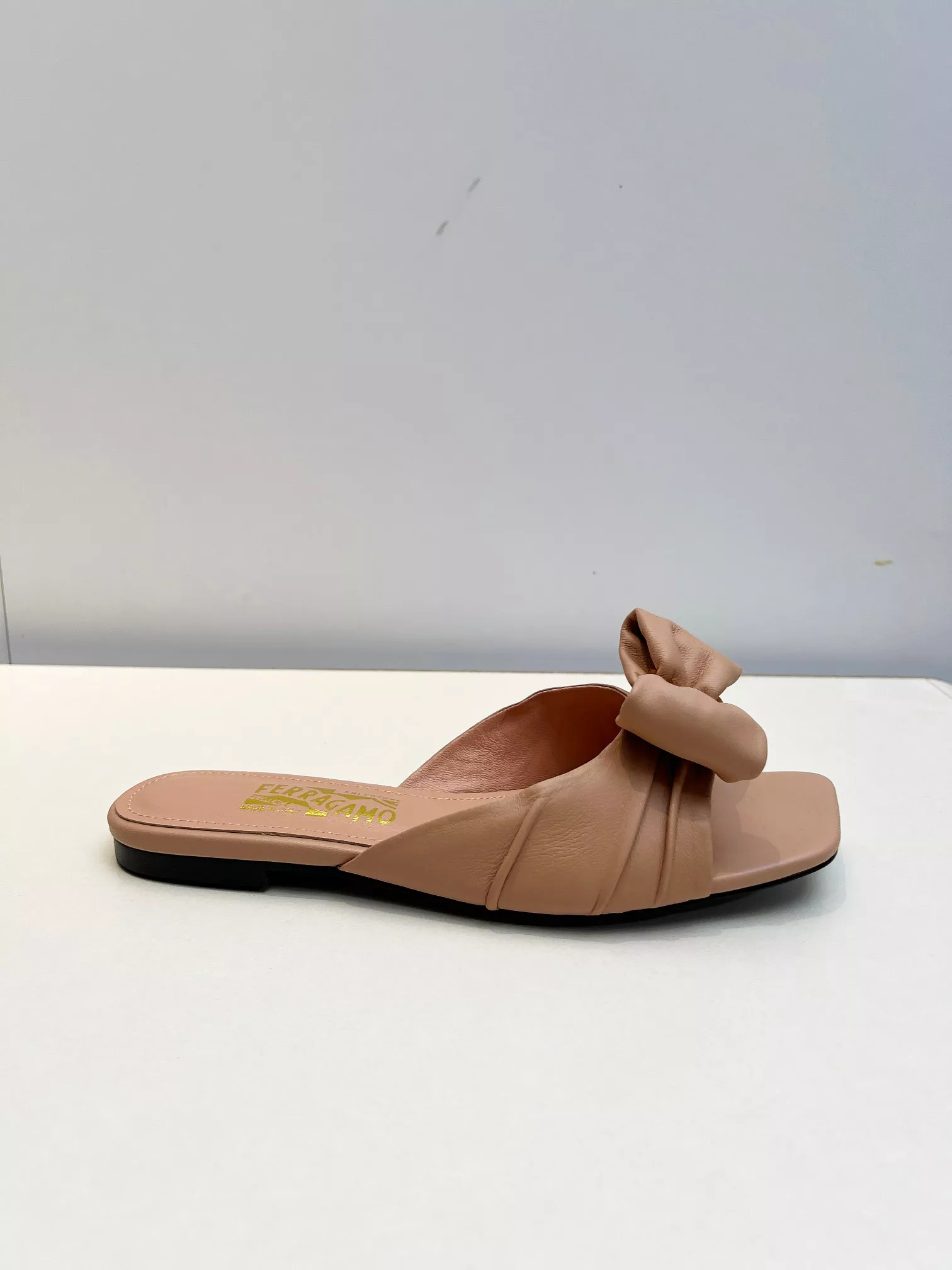 Bright 9955 Salvatore Ferragamo Slippers For Women