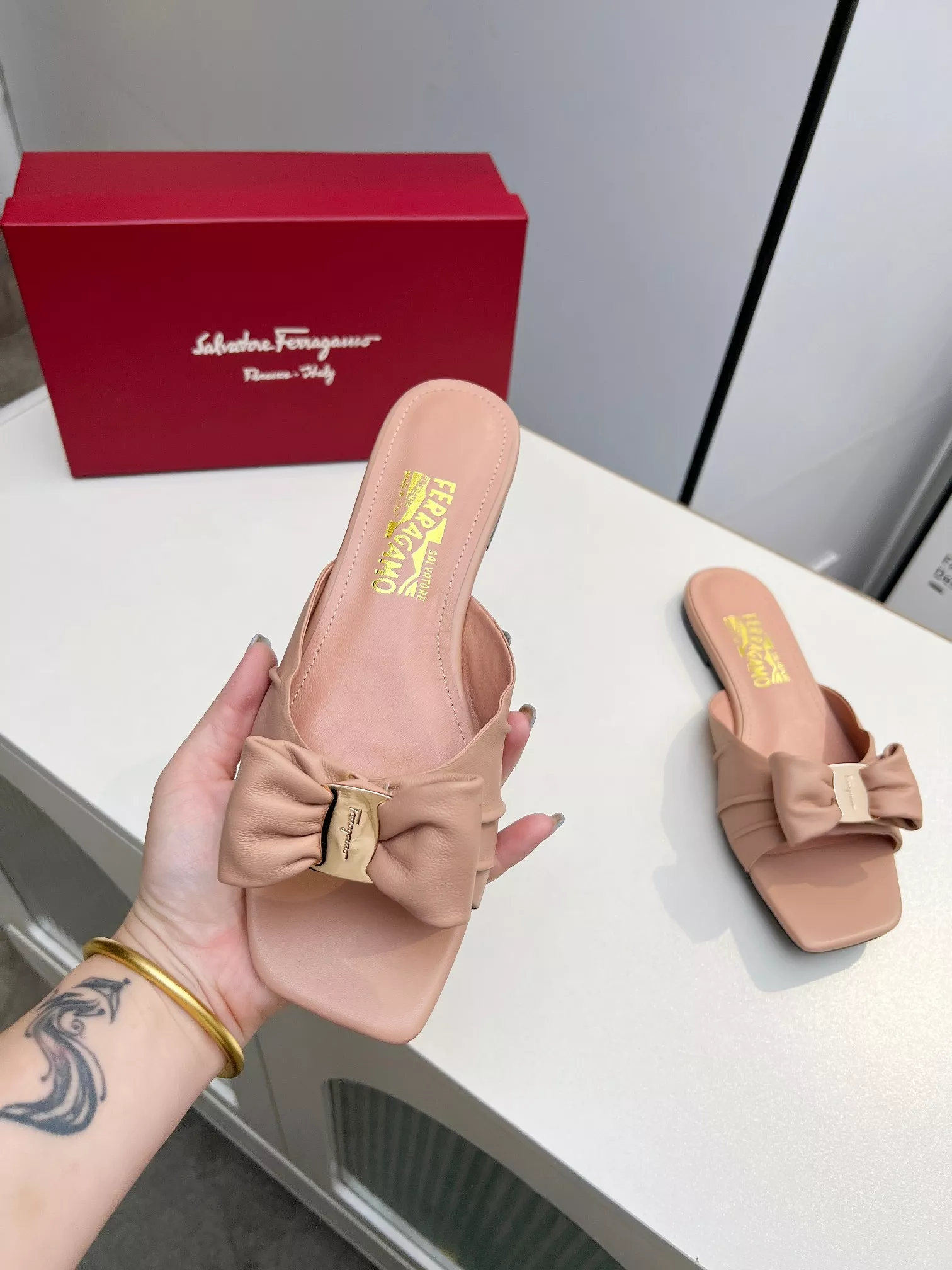 Bright 9955 Salvatore Ferragamo Slippers For Women
