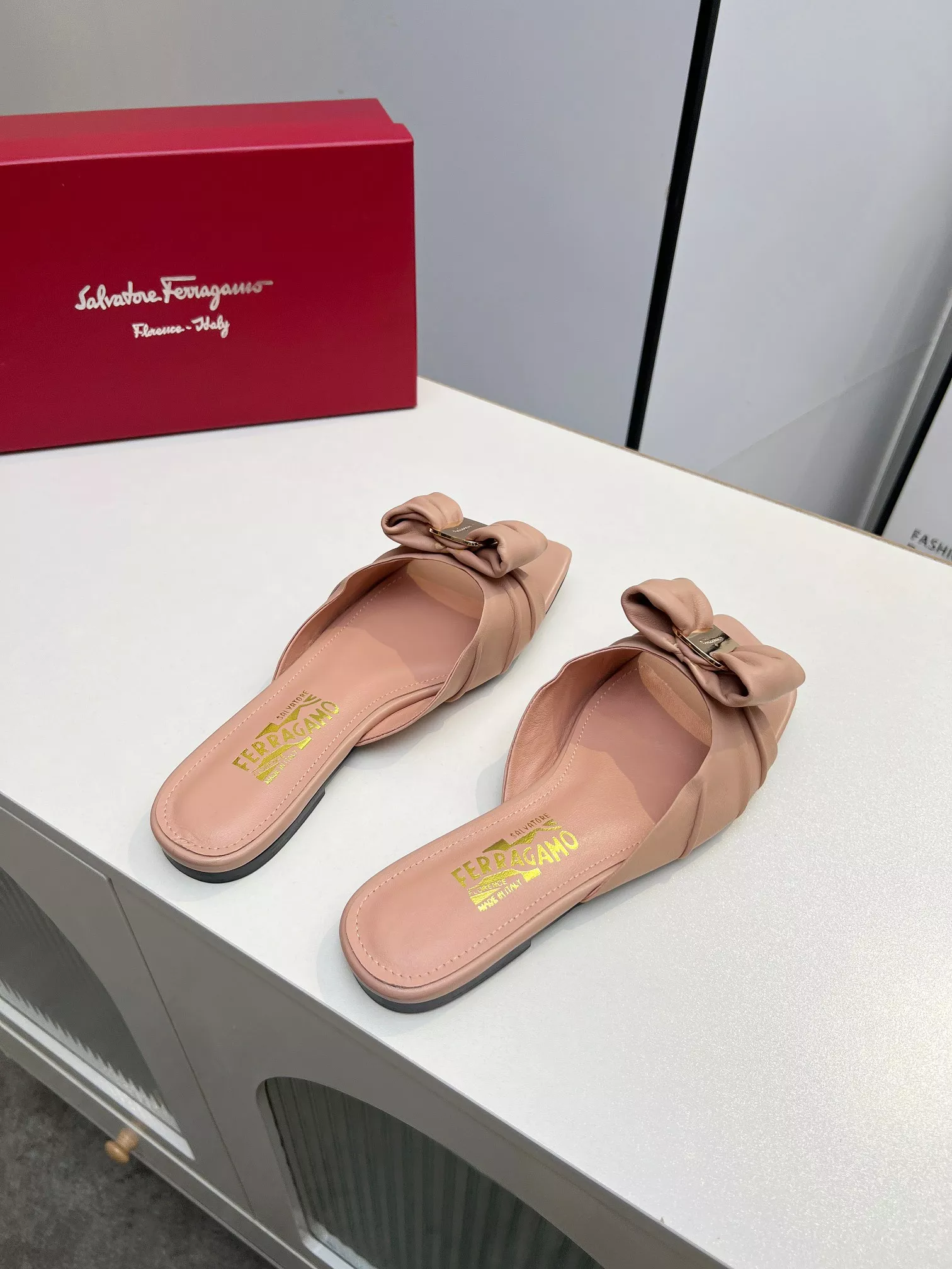 Bright 9955 Salvatore Ferragamo Slippers For Women