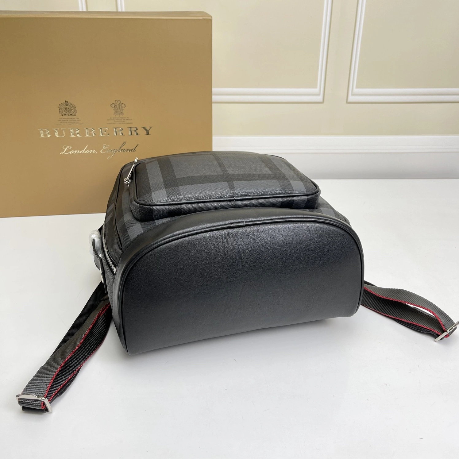 Burberry AAA Man Backpacks Fashionable 864