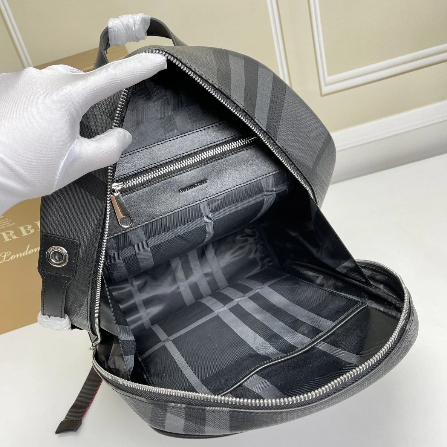 Burberry AAA Man Backpacks Fashionable 864