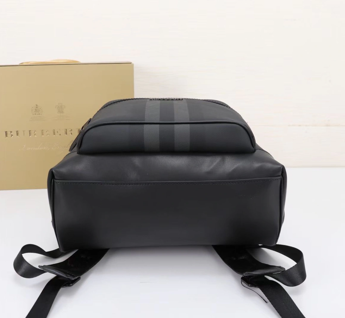 Burberry AAA Man Backpacks Flexible 7686