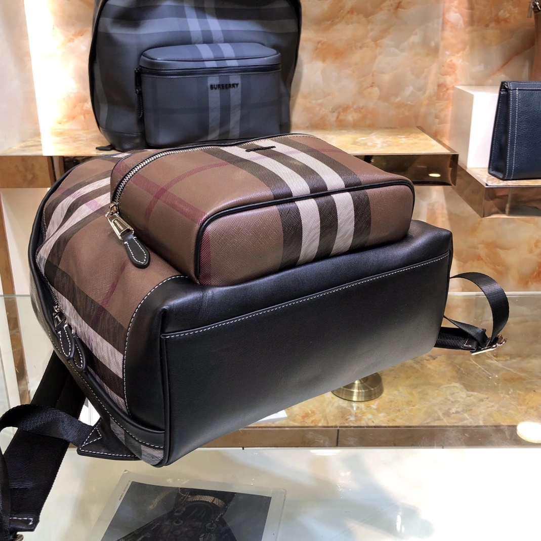 Burberry AAA Man Backpacks Minimalist 3202