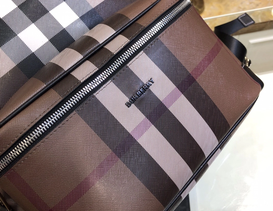 Burberry AAA Man Backpacks TopPick 5270
