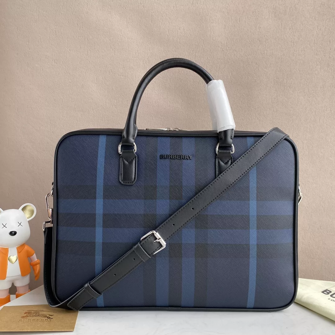 Burberry AAA Man Handbags Breathable 4381