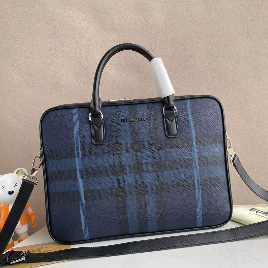 Burberry AAA Man Handbags Breathable 4381