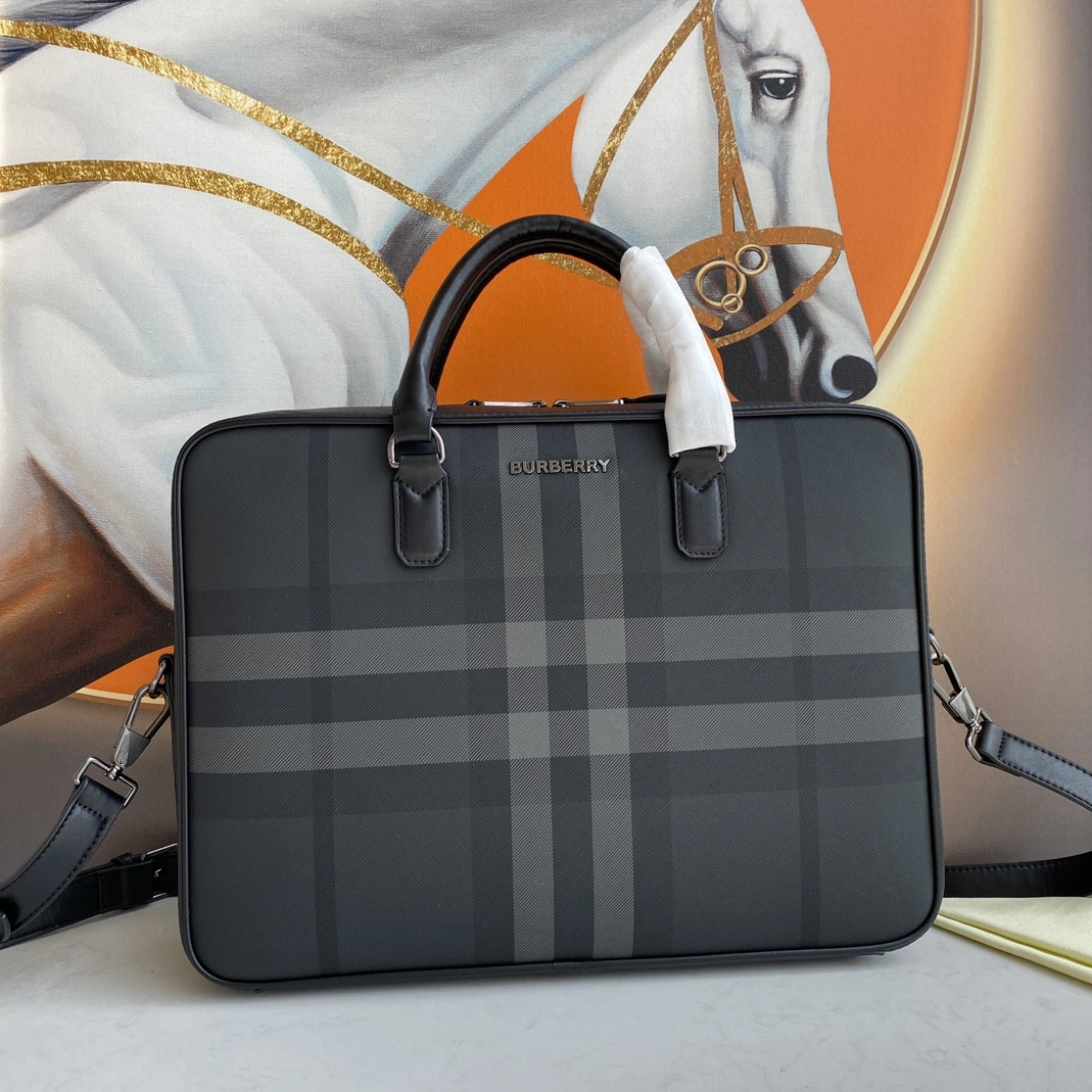 Burberry AAA Man Handbags Durable 3355
