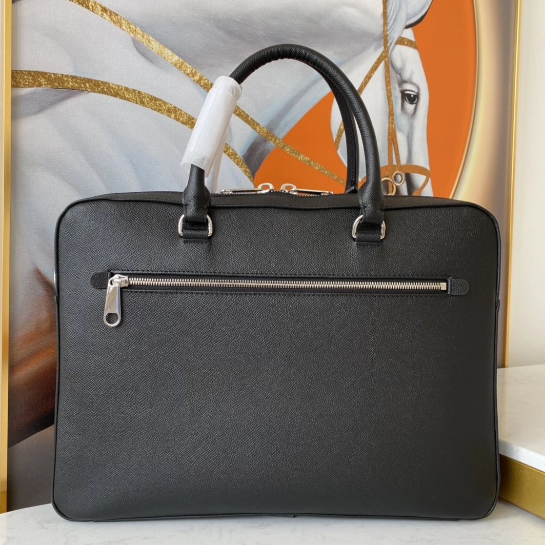 Burberry AAA Man Handbags Durable 9153