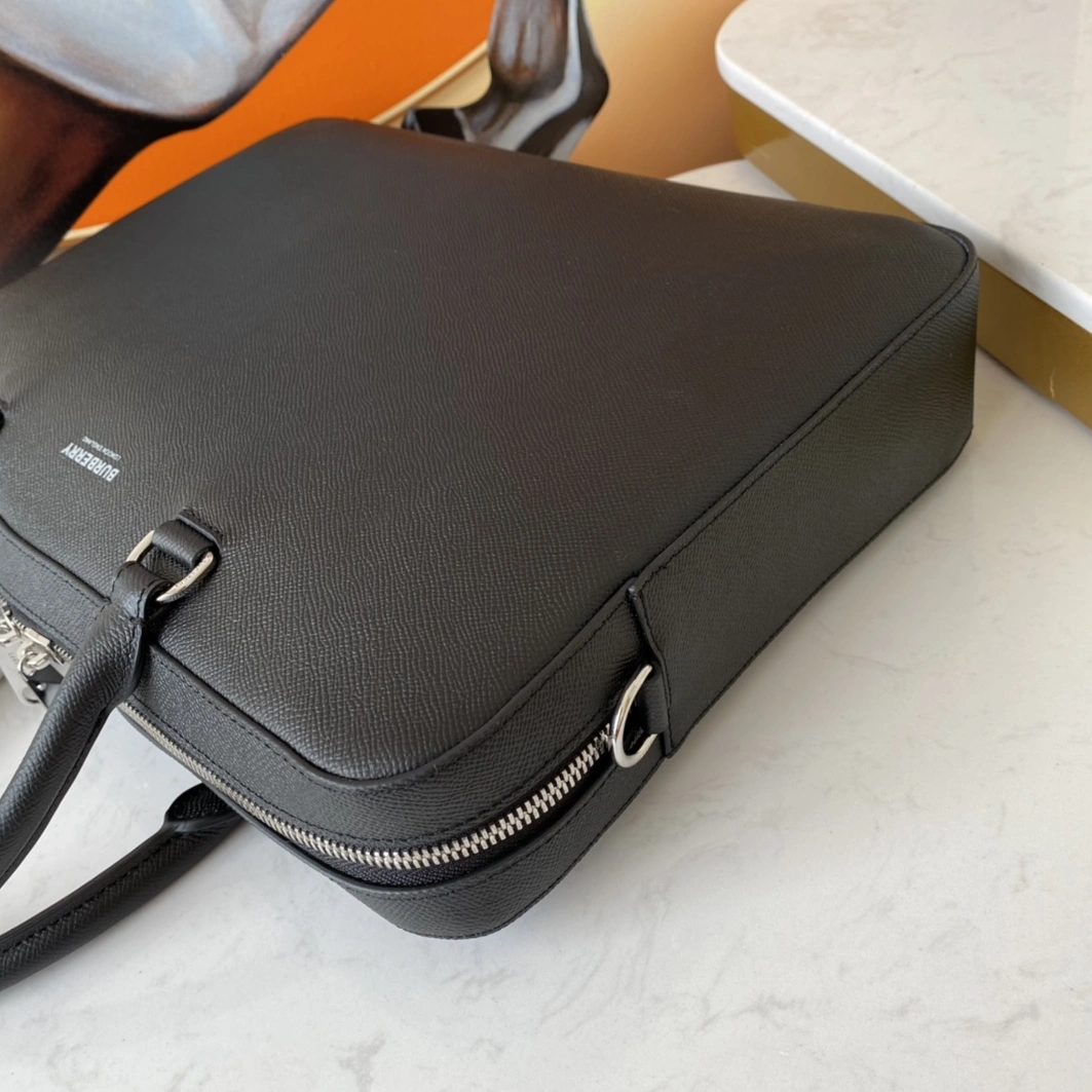 Burberry AAA Man Handbags Durable 9153