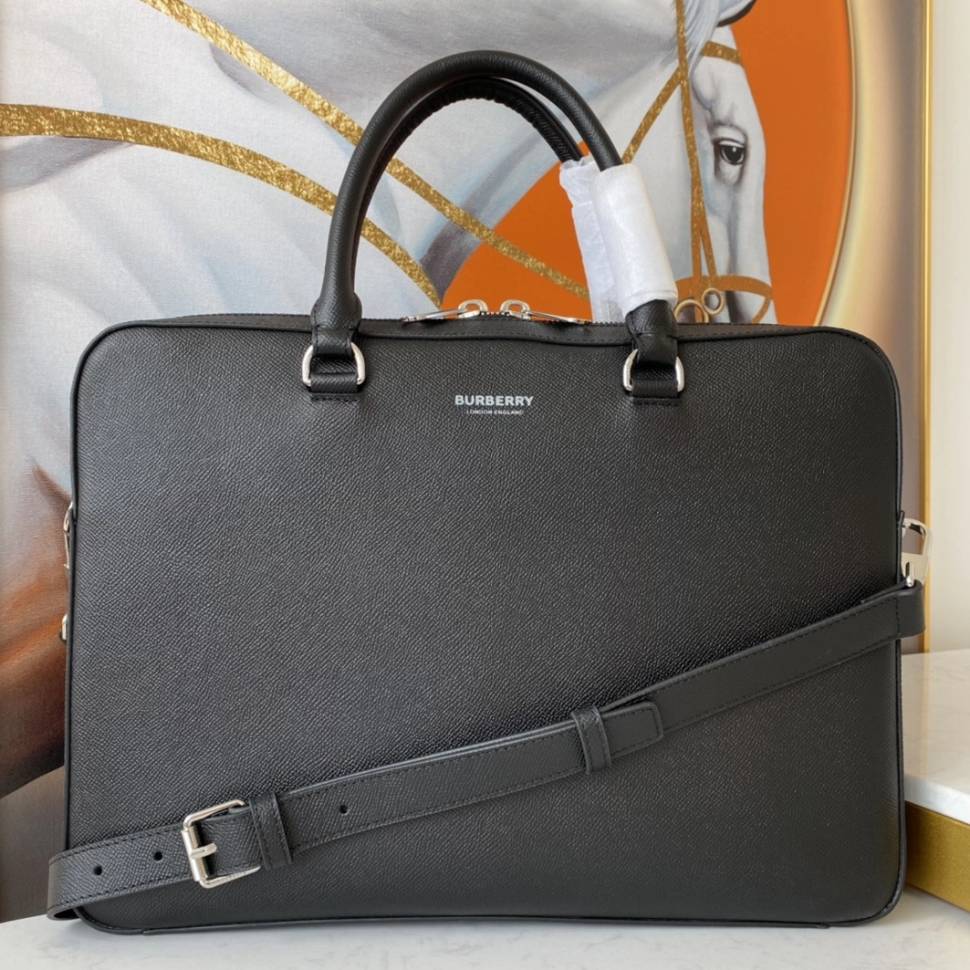 Burberry AAA Man Handbags Durable 9153