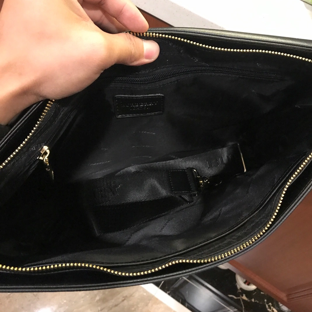 Burberry AAA Man Handbags Efficient 7225