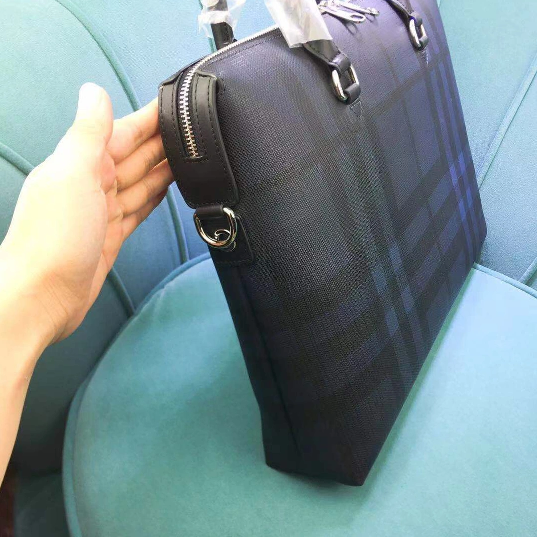 Burberry AAA Man Handbags GoAnywhere 1420