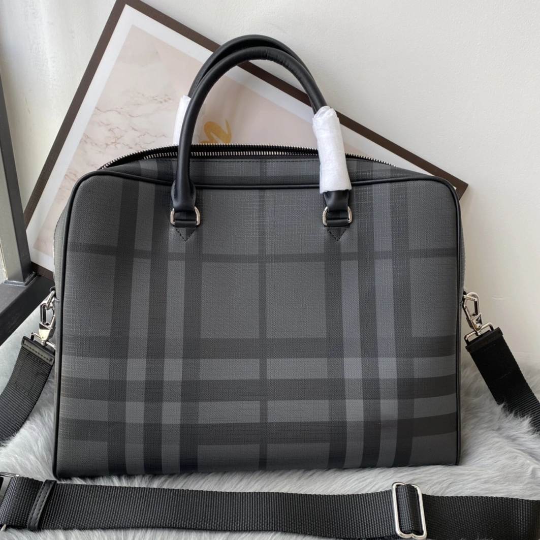 Burberry AAA Man Handbags GoodFit 6486