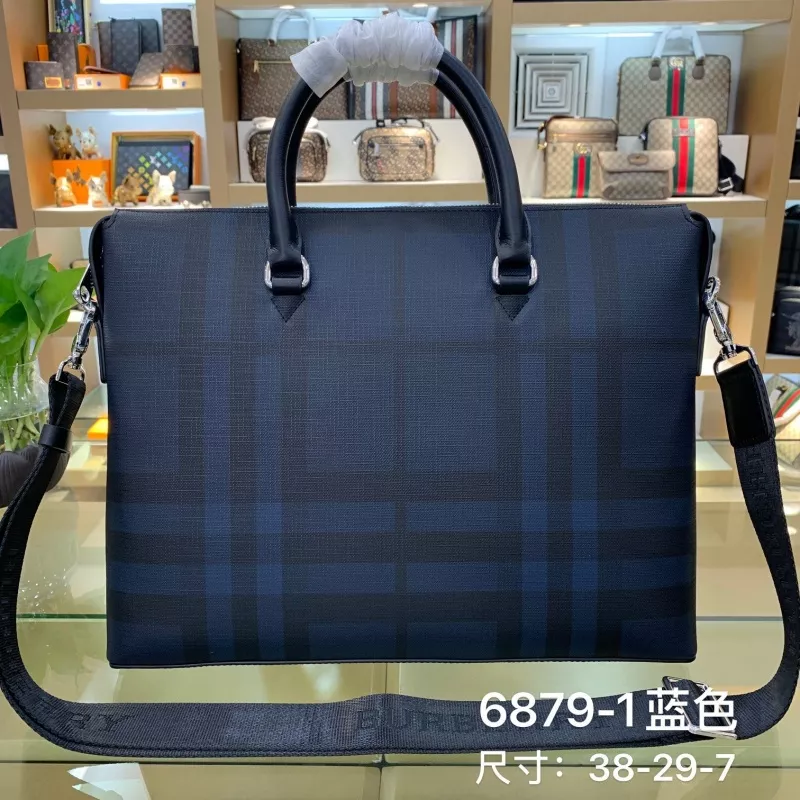 Burberry AAA Man Handbags Minimalist 3102