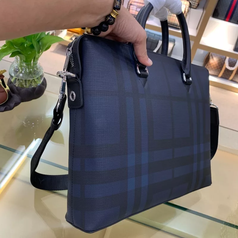 Burberry AAA Man Handbags Minimalist 3102