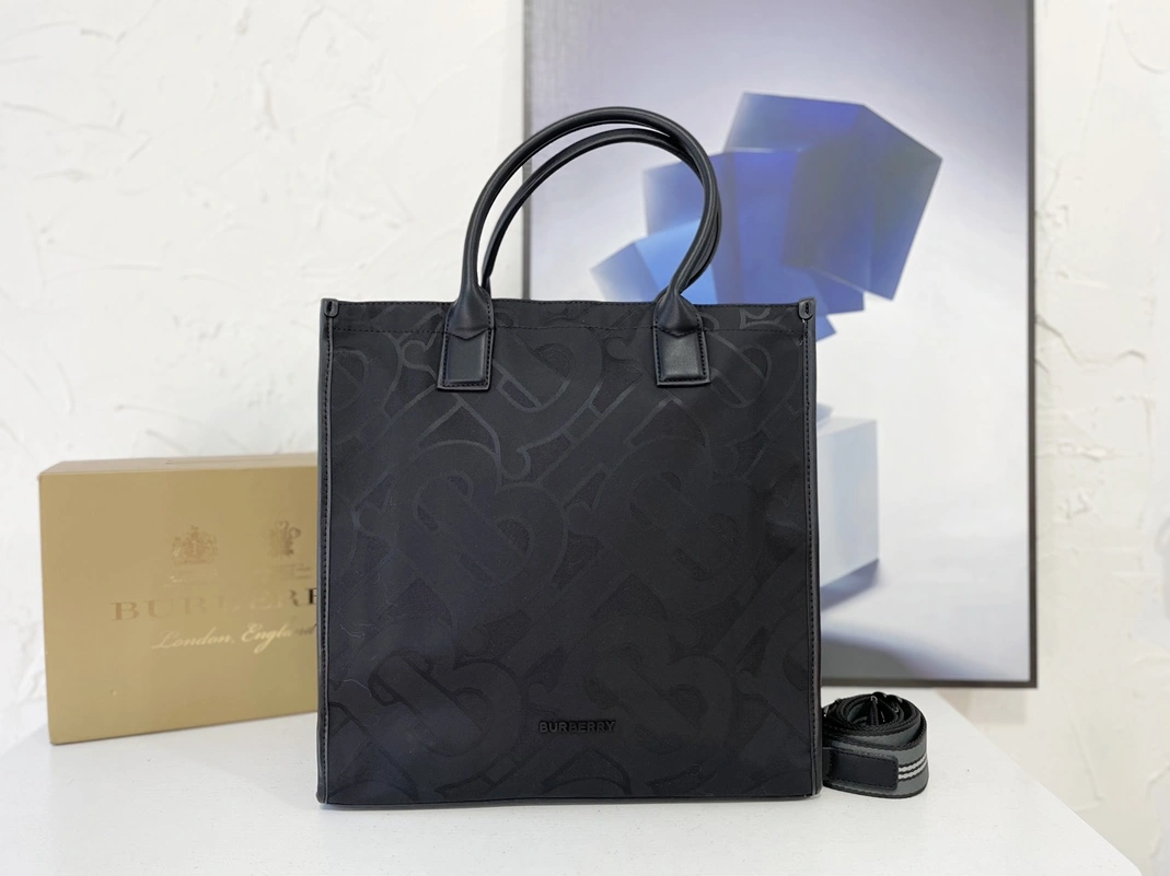 Burberry AAA Man Handbags Refined 3260