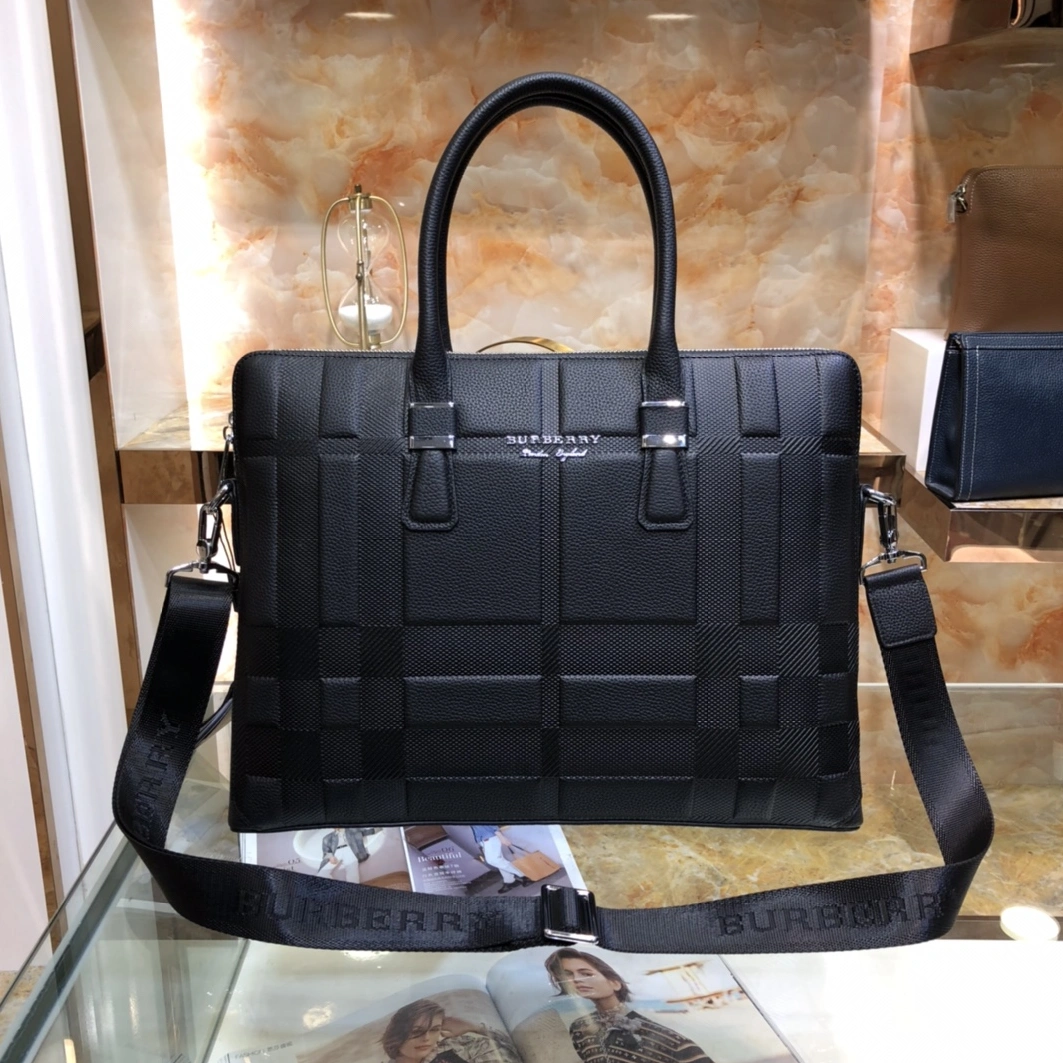 Burberry AAA Man Handbags Reliable 5373