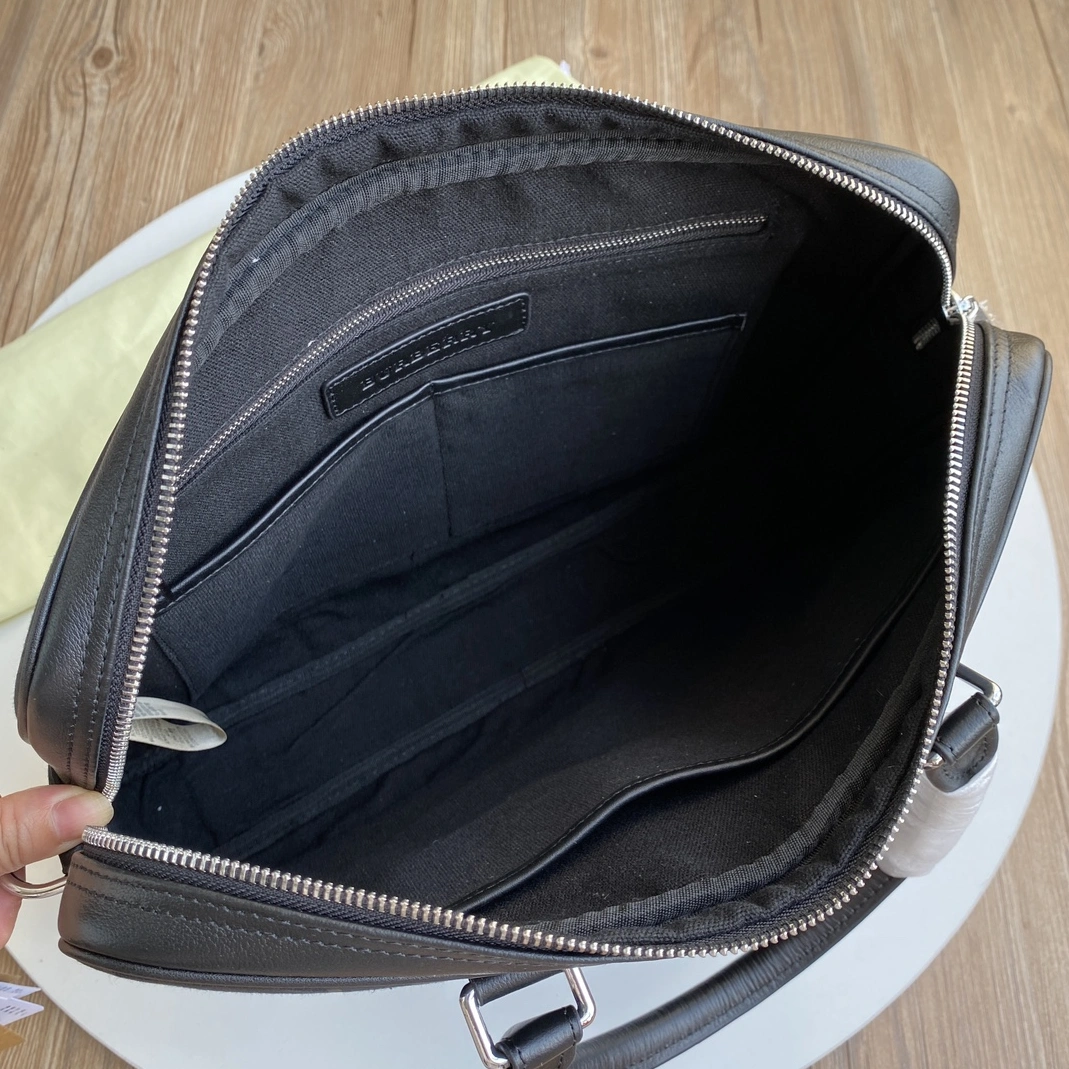 Burberry AAA Man Handbags SmartChoice 2958