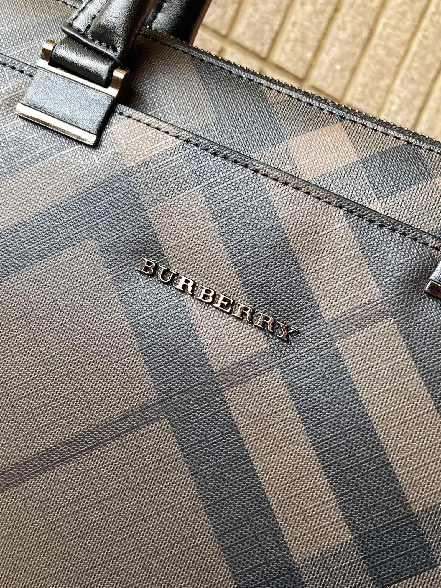 Burberry AAA Man Handbags Stylish 2890