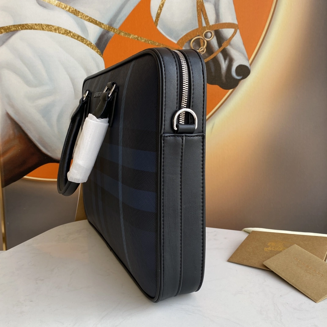 Burberry AAA Man Handbags Trendsetting 6799