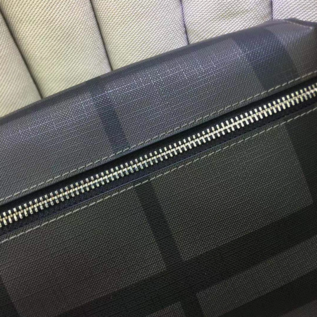 Burberry AAA Man Messenger Bags Affordable 2089