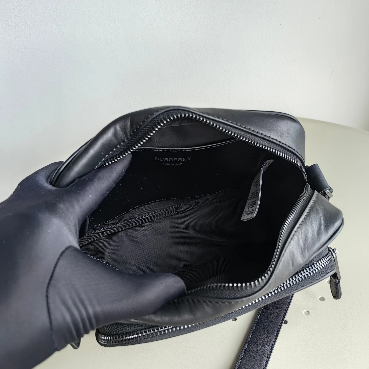 Burberry AAA Man Messenger Bags Classic 8392