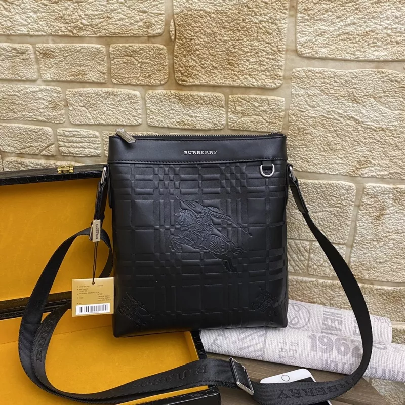 Burberry AAA Man Messenger Bags Comfortable 8962