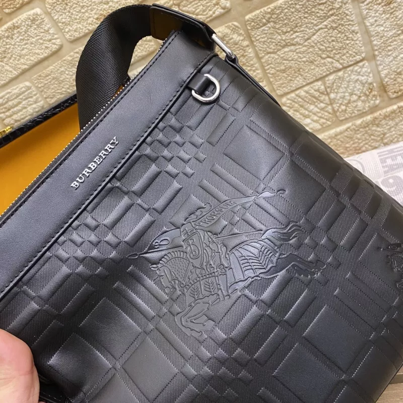 Burberry AAA Man Messenger Bags Comfortable 8962
