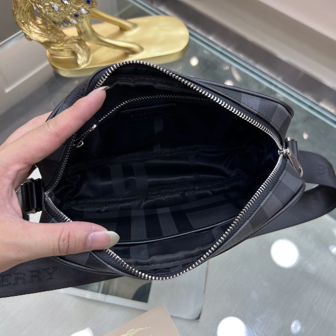 Burberry AAA Man Messenger Bags Cozy 1940