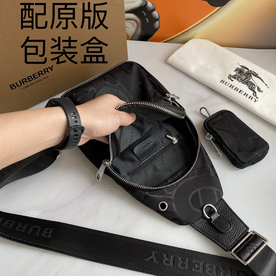 Burberry AAA Man Messenger Bags Cozy 9258