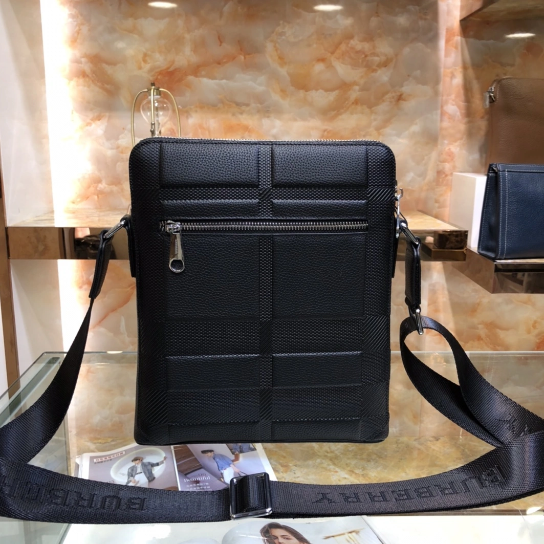 Burberry AAA Man Messenger Bags Durable 6327