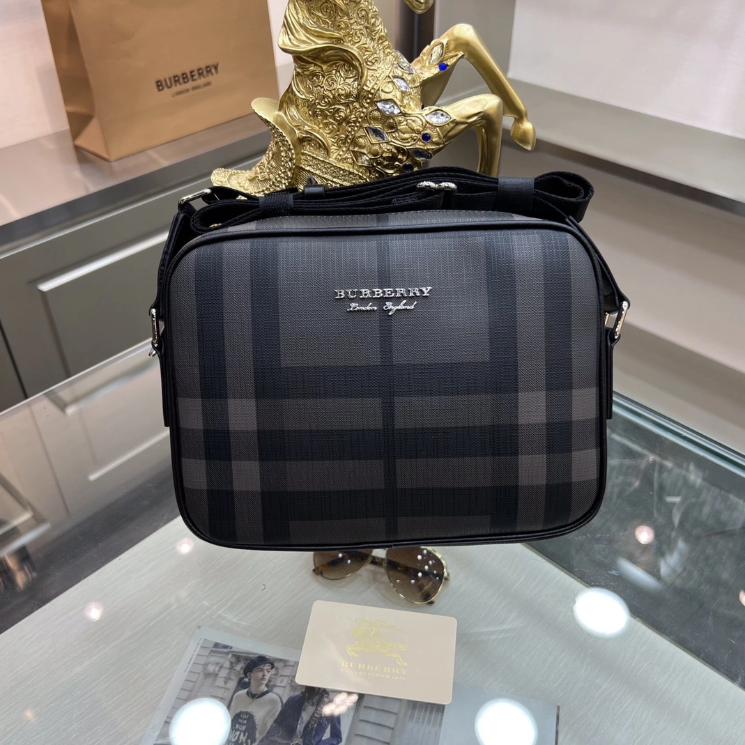 Burberry AAA Man Messenger Bags GoodFit 4933
