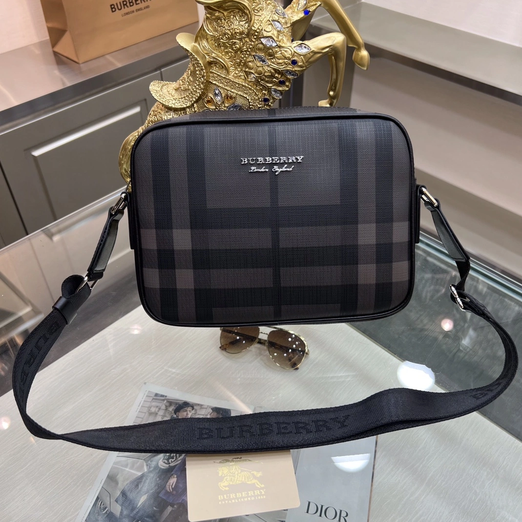 Burberry AAA Man Messenger Bags GoodFit 4933