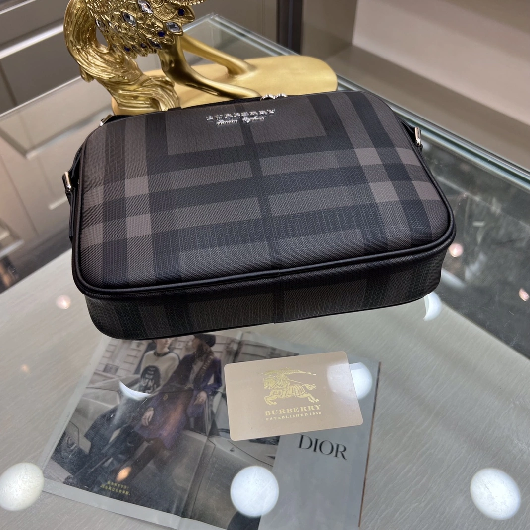 Burberry AAA Man Messenger Bags GoodFit 4933