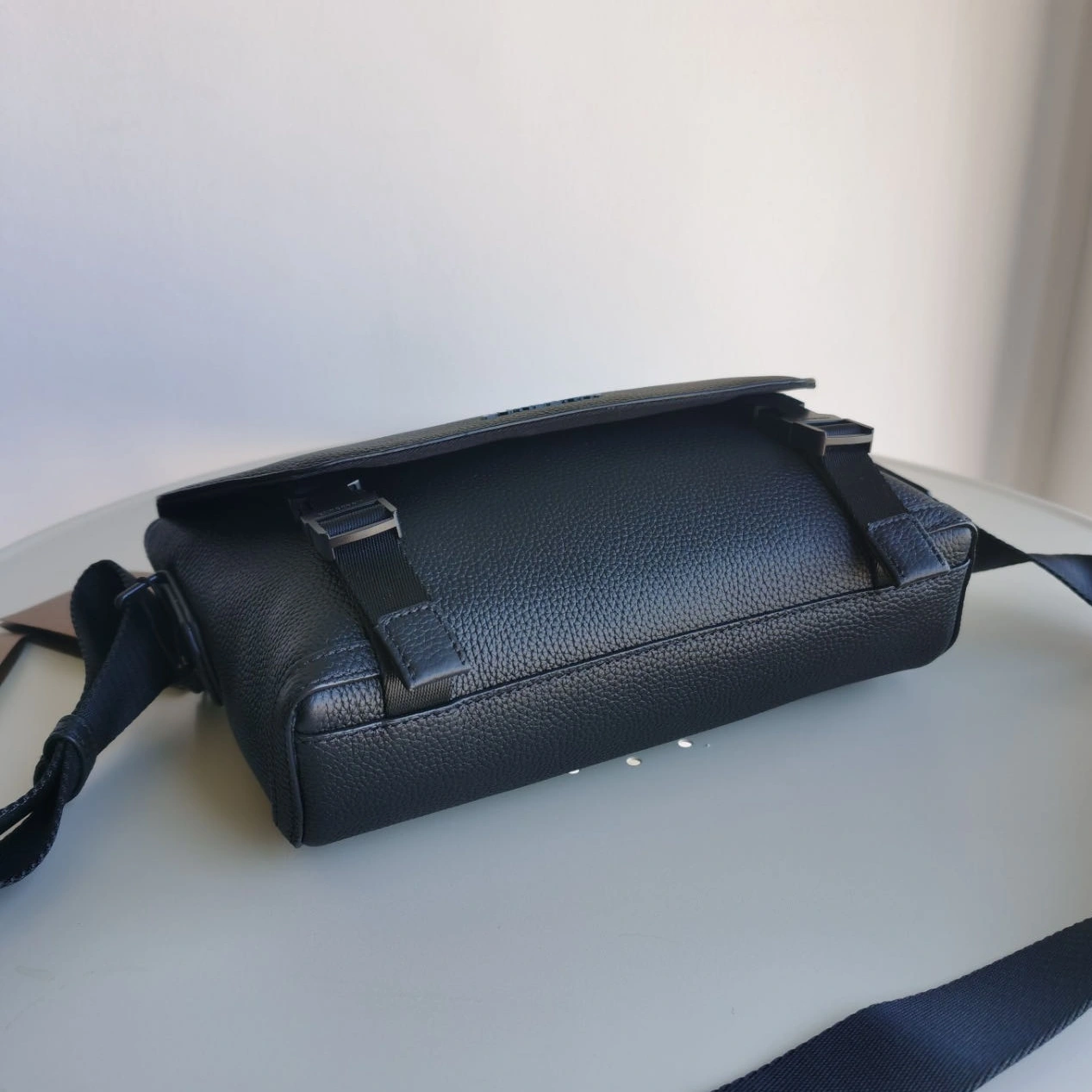 Burberry AAA Man Messenger Bags GoodFit 7584