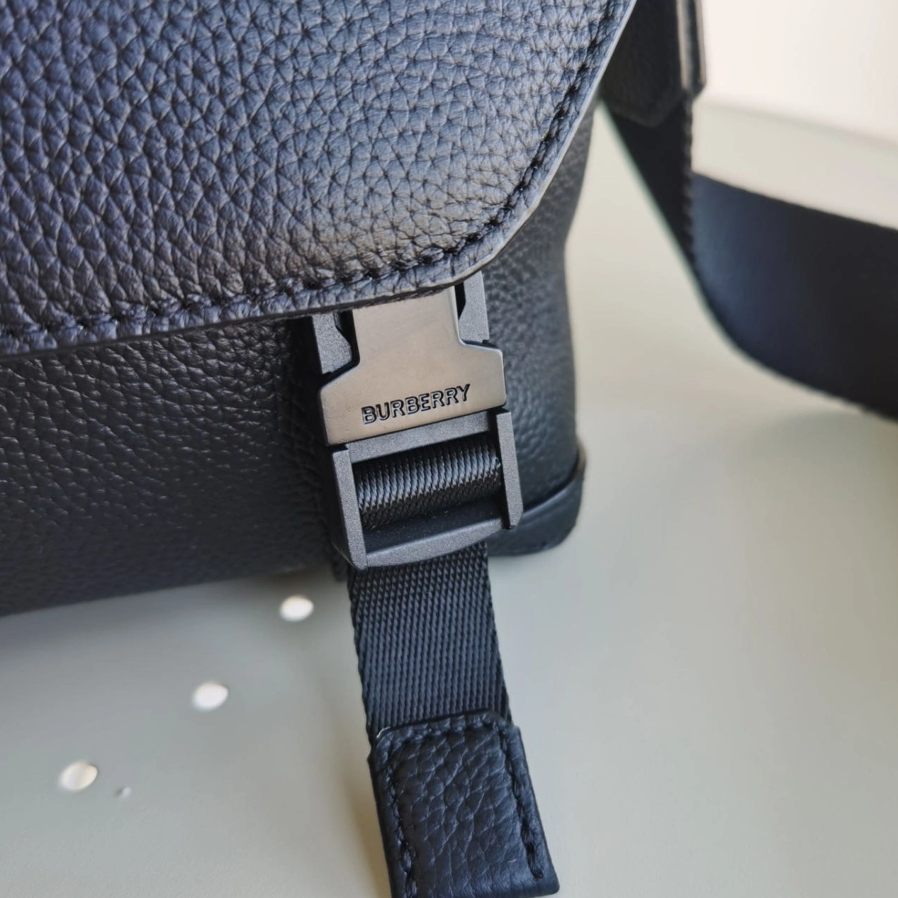 Burberry AAA Man Messenger Bags GoodFit 7584
