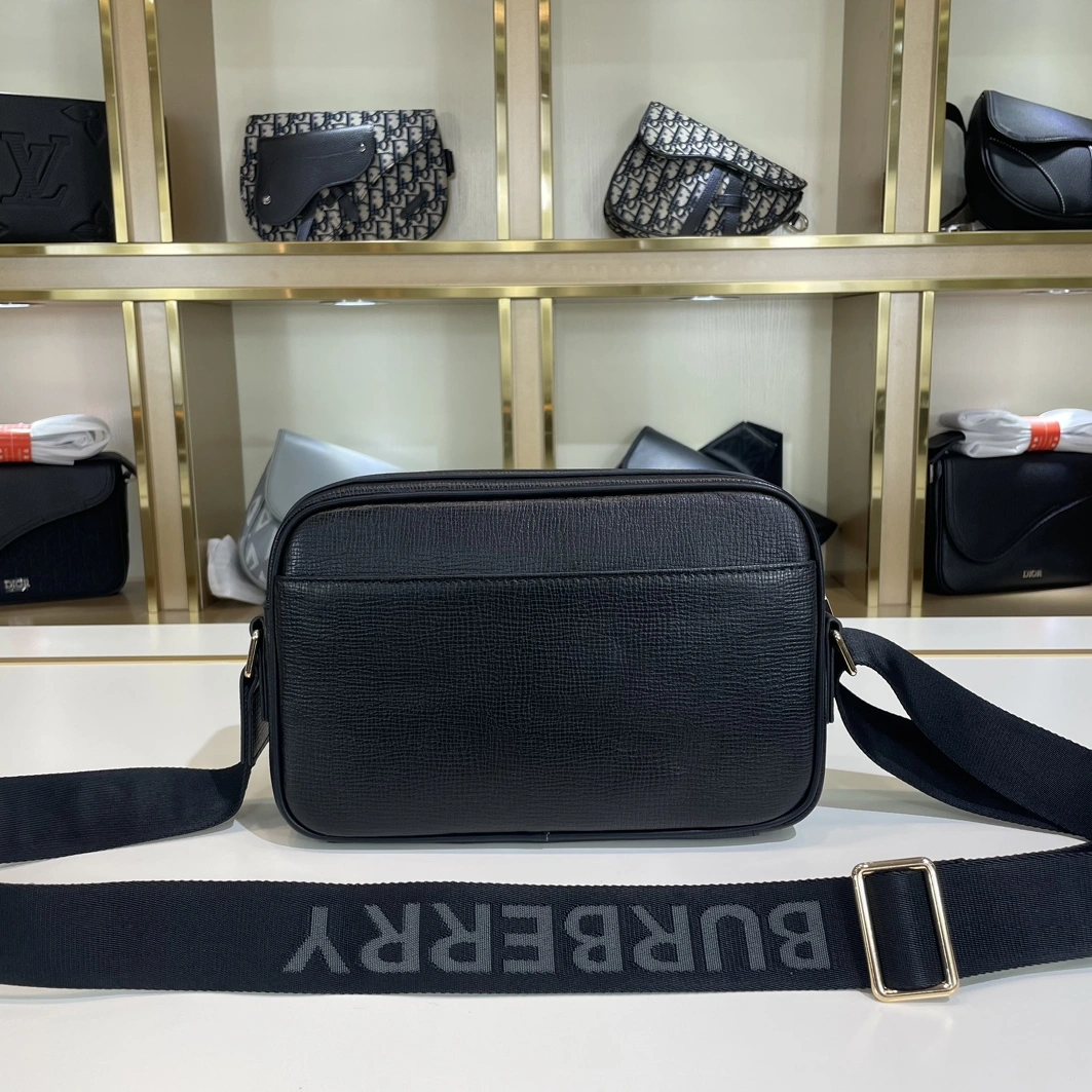 Burberry AAA Man Messenger Bags HighQuality 7584
