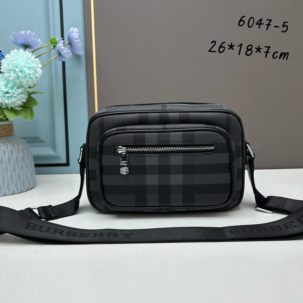 Burberry AAA Man Messenger Bags Minimalist 7280