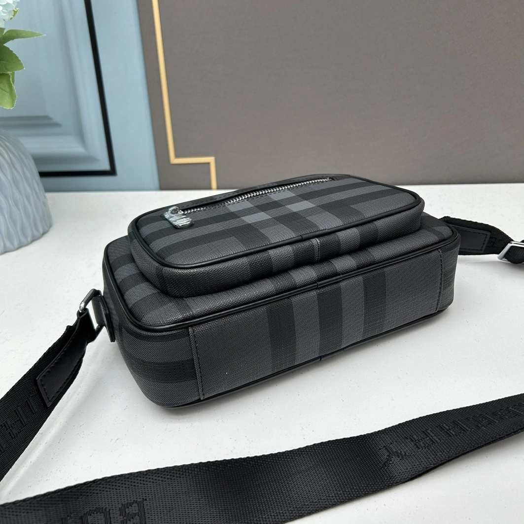 Burberry AAA Man Messenger Bags Minimalist 7280