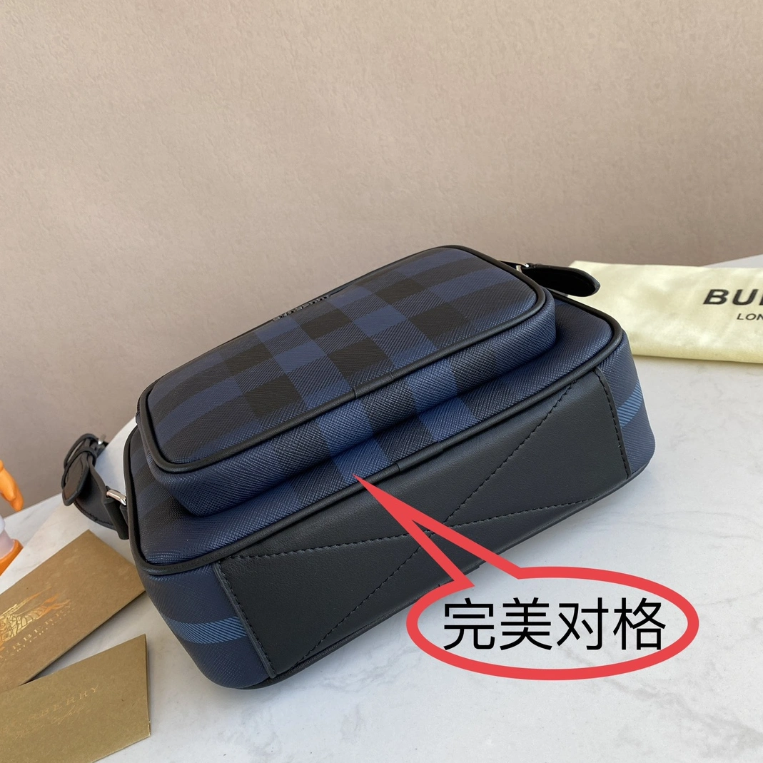 Burberry AAA Man Messenger Bags Modern 9520