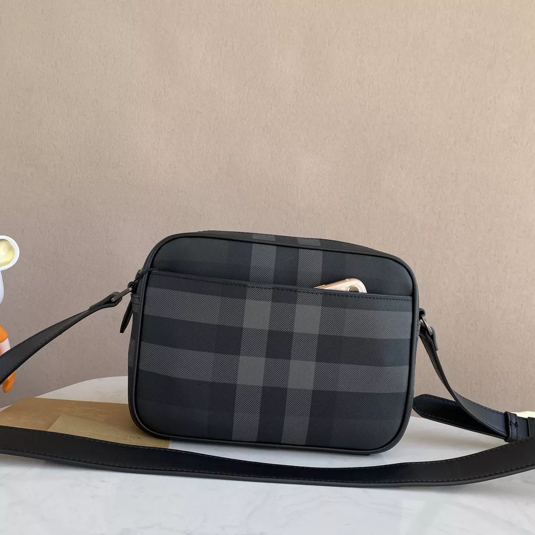 Burberry AAA Man Messenger Bags ModernLook 4465