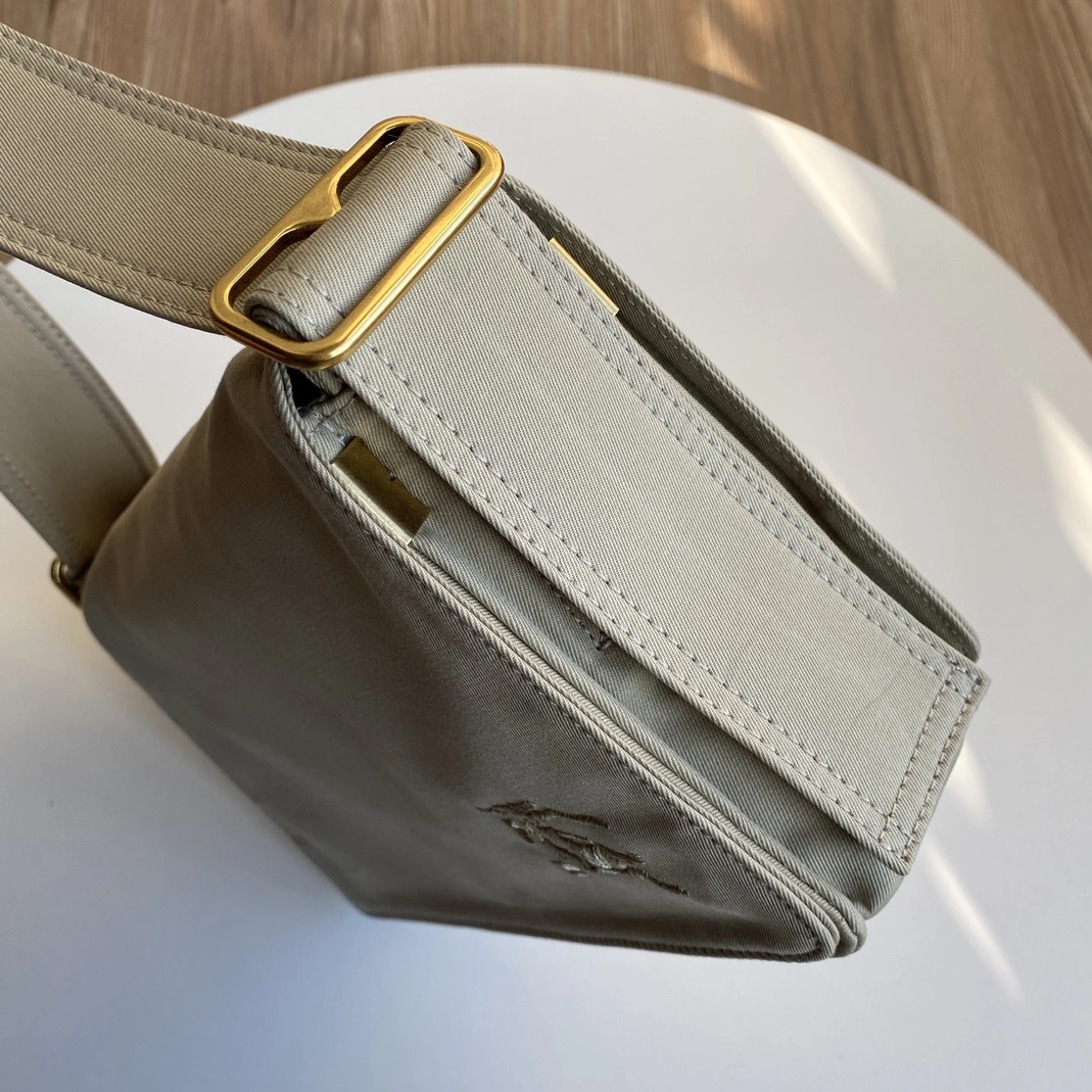 Burberry AAA Man Messenger Bags ModernLook 5212