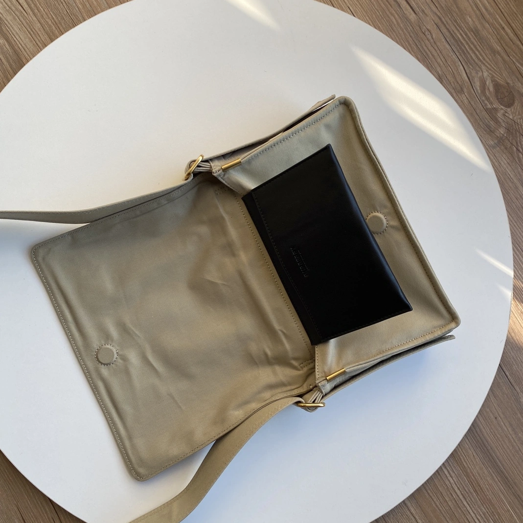 Burberry AAA Man Messenger Bags ModernLook 5212
