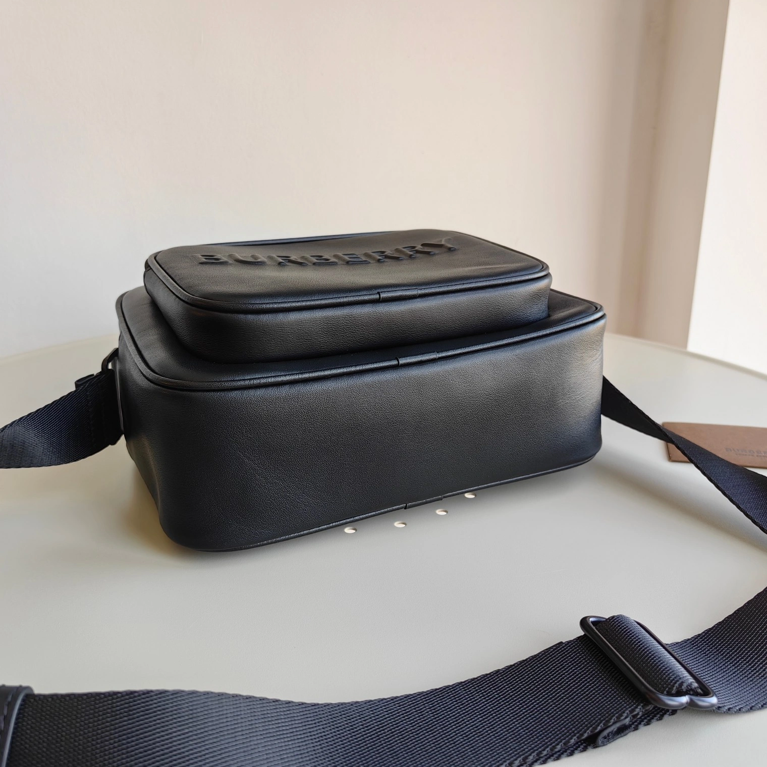 Burberry AAA Man Messenger Bags Popular 3711