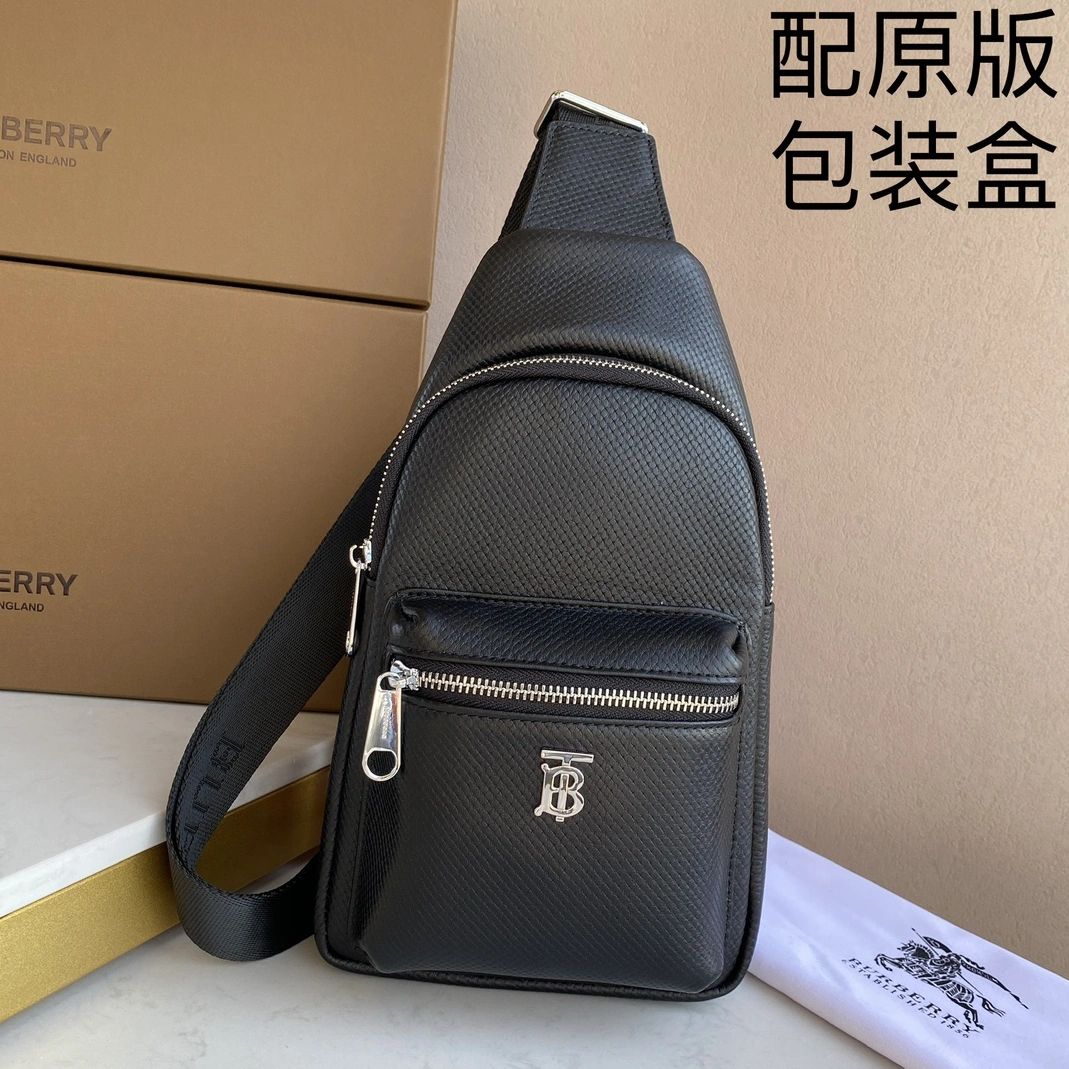 Burberry AAA Man Messenger Bags Stylish 8912