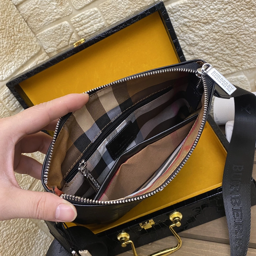 Burberry AAA Man Messenger Bags TopPick 3868