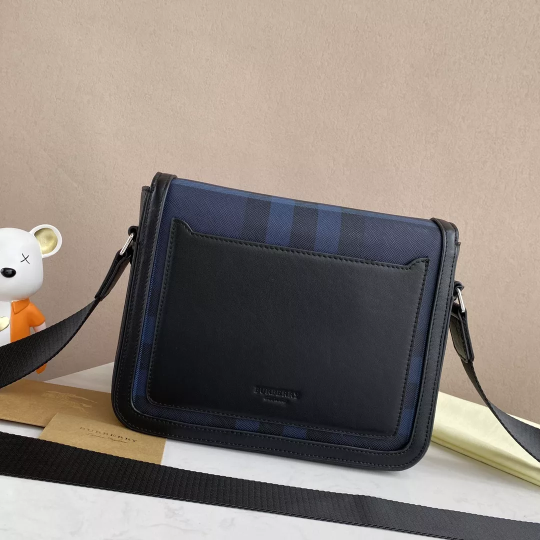 Burberry AAA Man Messenger Bags Trendy 8217