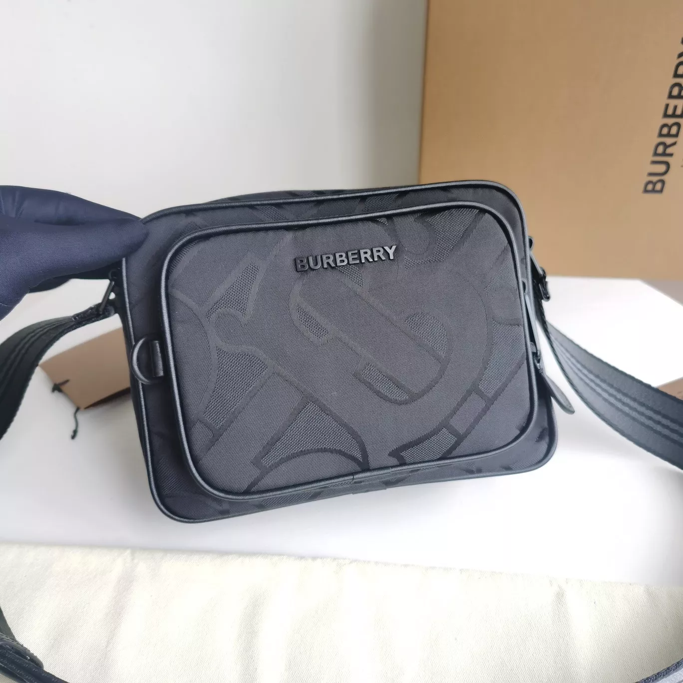 Burberry AAA Man Messenger Bags UrbanStyle 5376