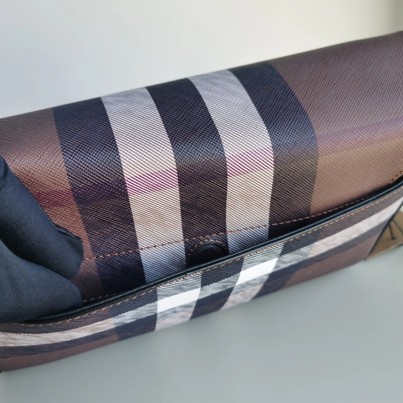 Burberry AAA Man Messenger Bags UrbanStyle 893