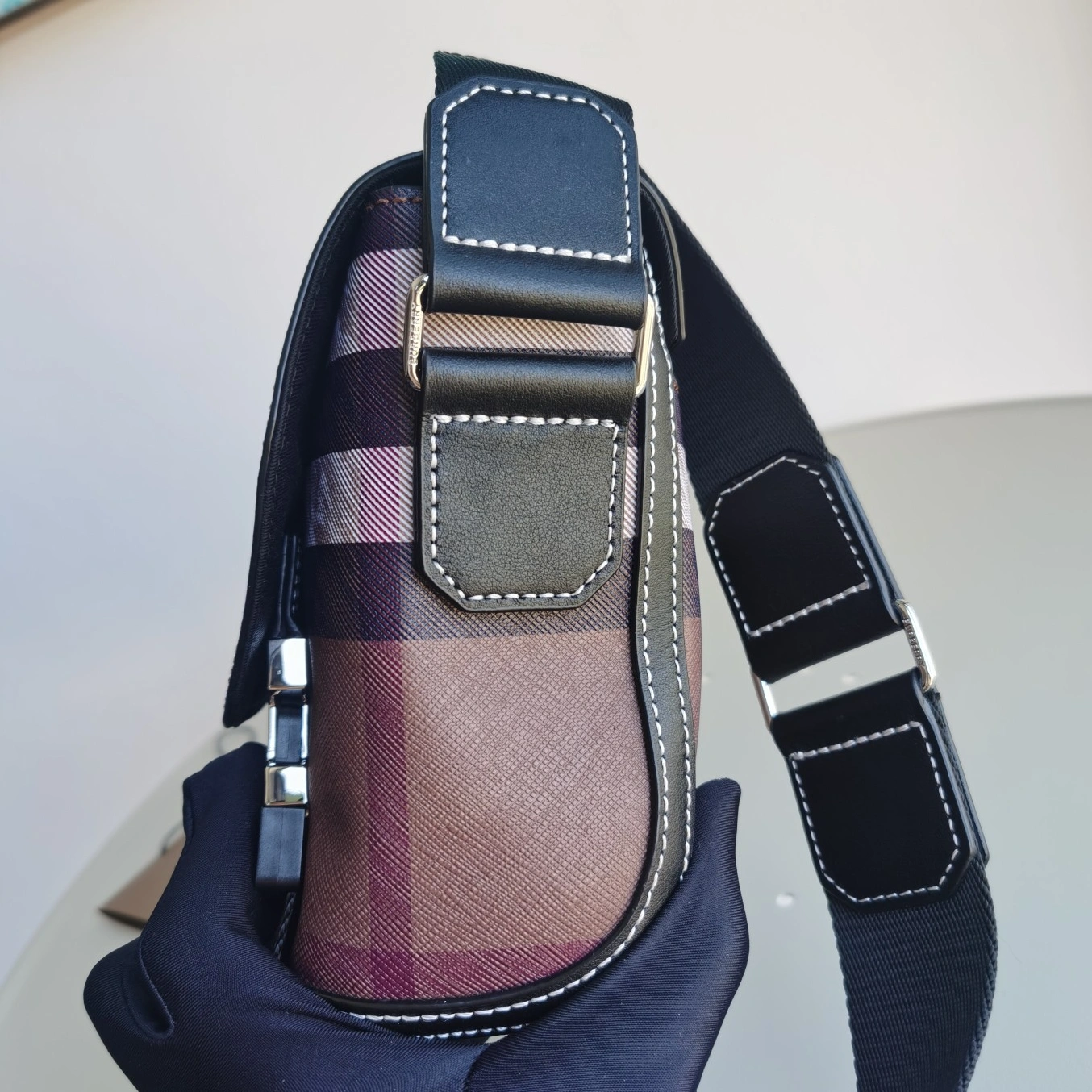 Burberry AAA Man Messenger Bags UrbanStyle 893